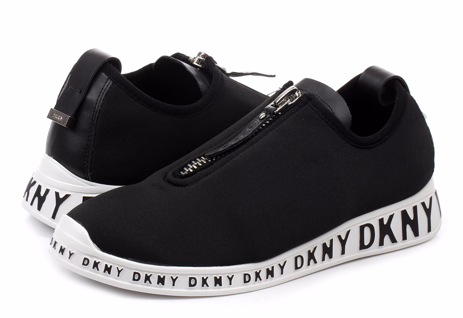 Czy buty sportowe DKNY są wygodne do codziennego użytku?
