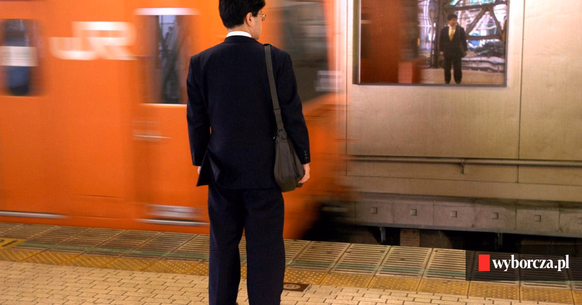 Dlaczego ludzie zdejmują buty przed śmiercią?