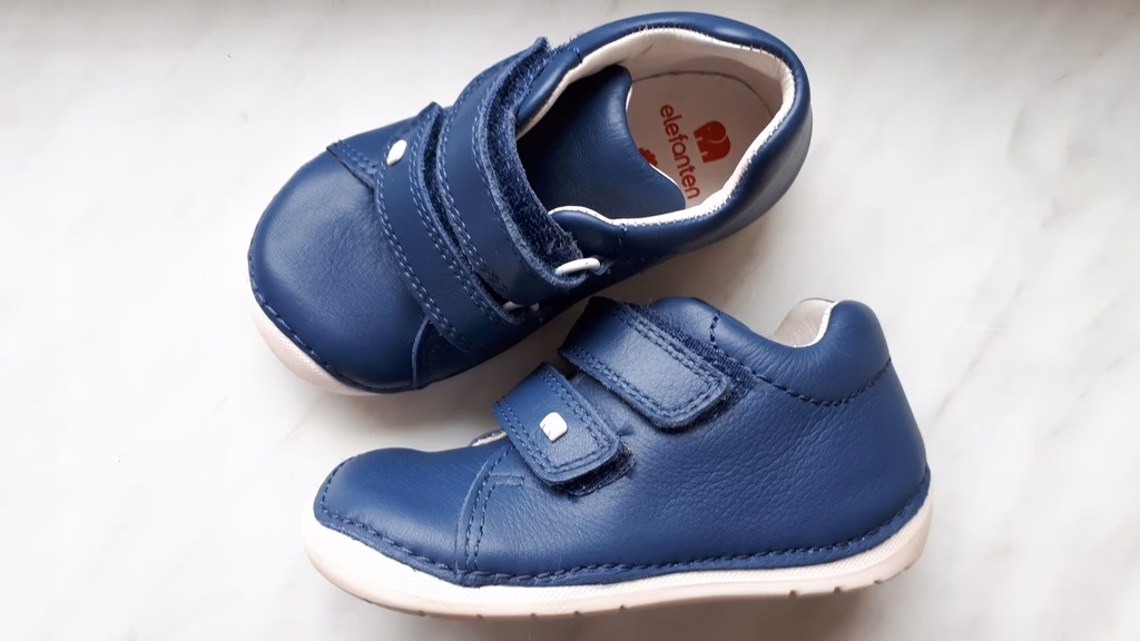 Kiedy kupić pierwsze buty dla dziecka?
