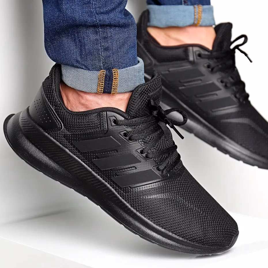 Czy buty Adidas są szyte w Polsce?