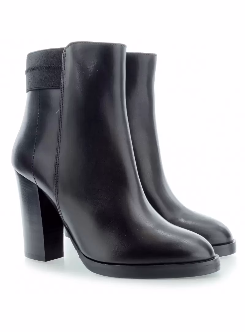 Jakie buty do płaszcza na jesień?