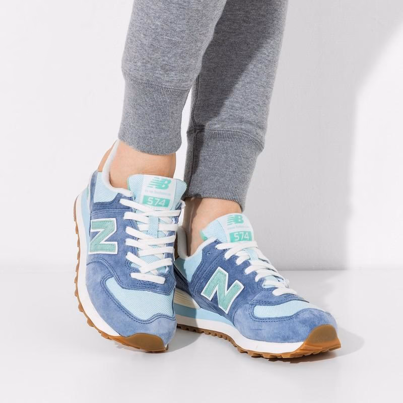 Czym usunąć plamy z butów New Balance?