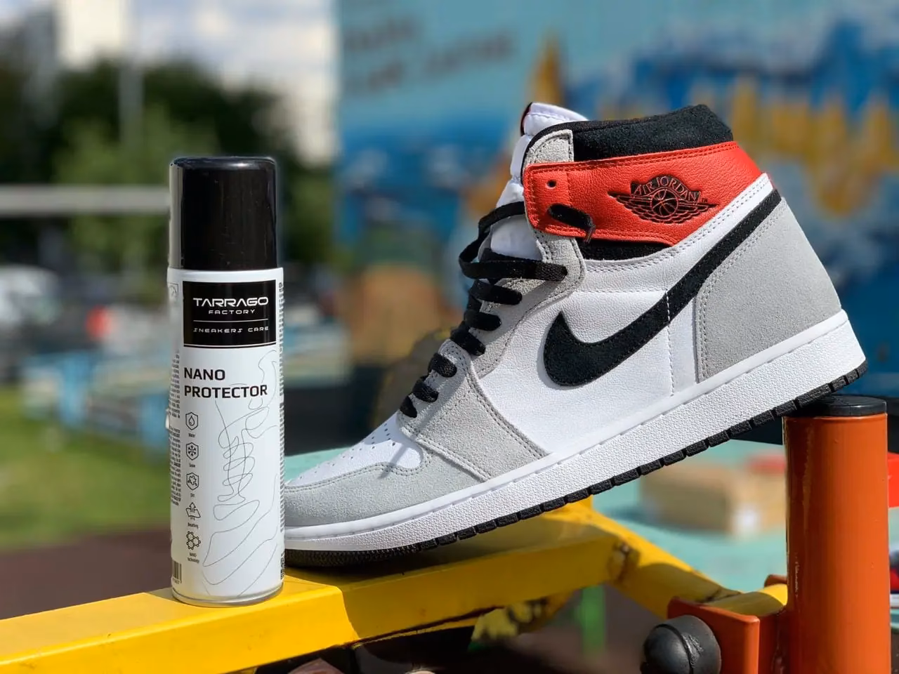 Jak usunąć nieprzyjemny zapach z butów sportowych?