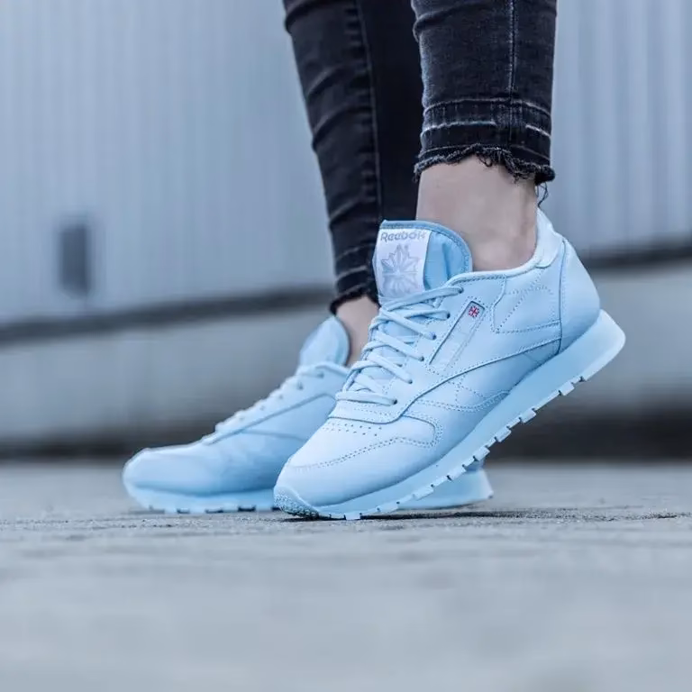 Jak ukryć sznurówki w butach?