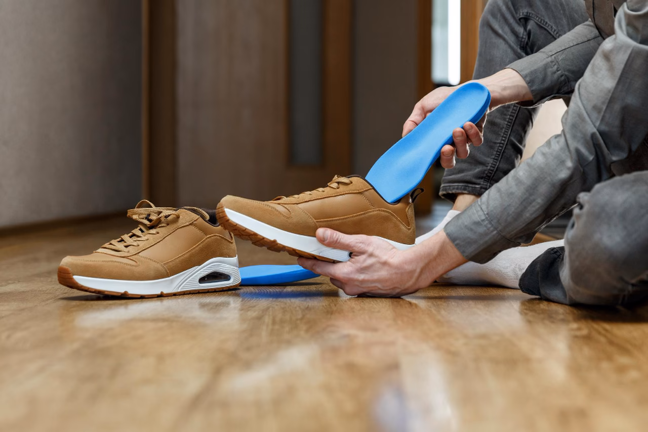 Jak wyczyścić buty skórzane w środku?