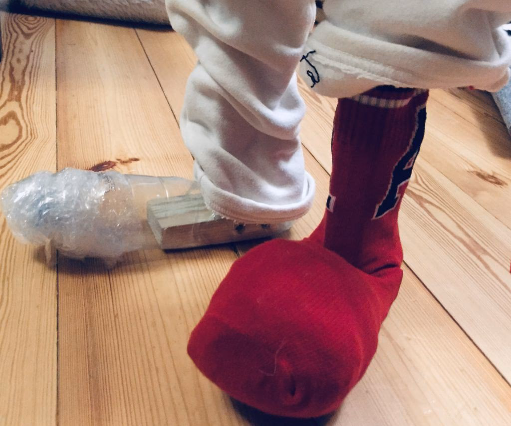 Z czego zrobić buciki dla lalki?