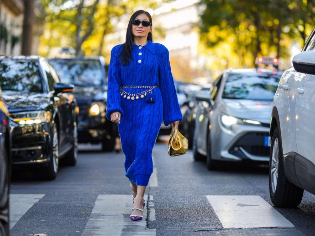 Jakie buty pasują do chabrowej sukienki?