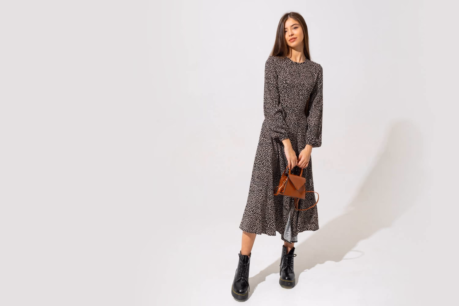 Jakie buty do długiej sukienki latem?