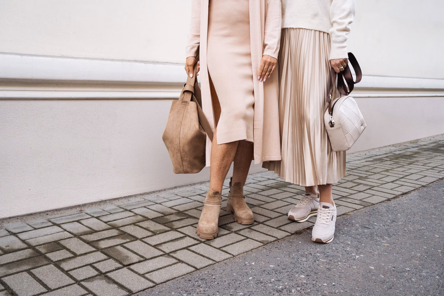 Jakie buty do sukienki midi na co dzień?