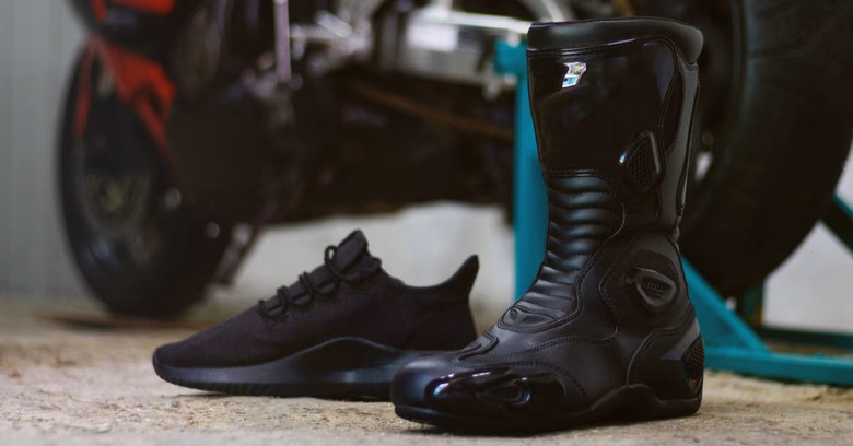 Jakie buty na motor turystyczny?