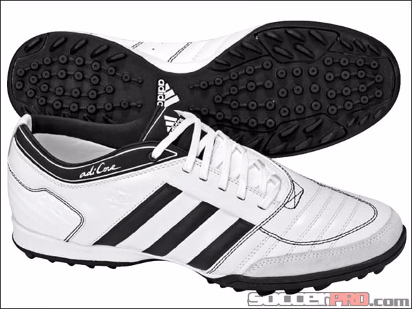 Czym się różnią buty TF od AG?