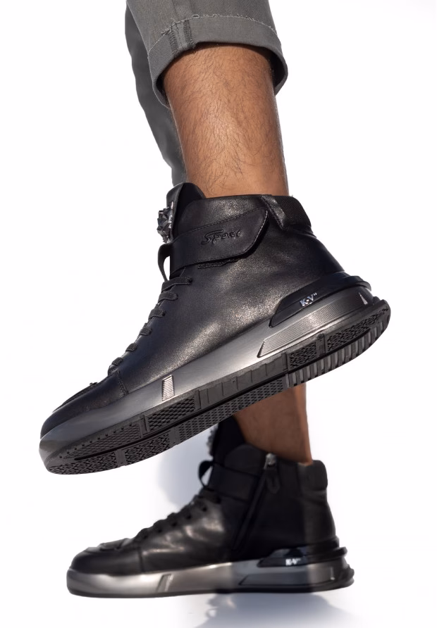 Gdzie można kupić buty John Doubare męskie?