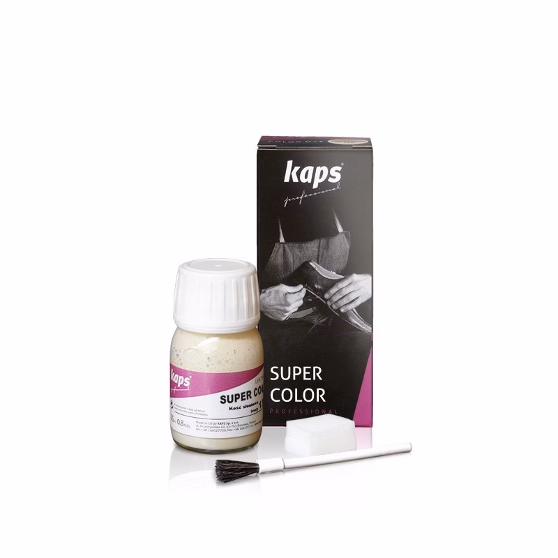 Czym nakładać lakier do butów?