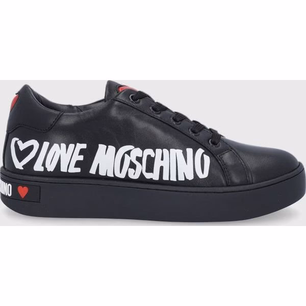 Love Moschino – co to za marka?