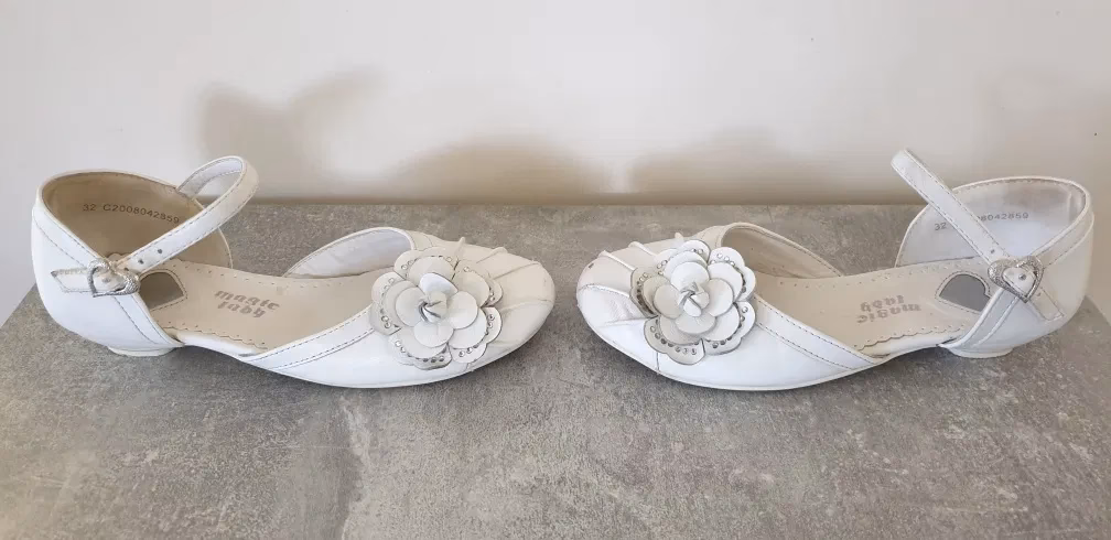 Jakie buty do I Komunii dla dziewczynki?