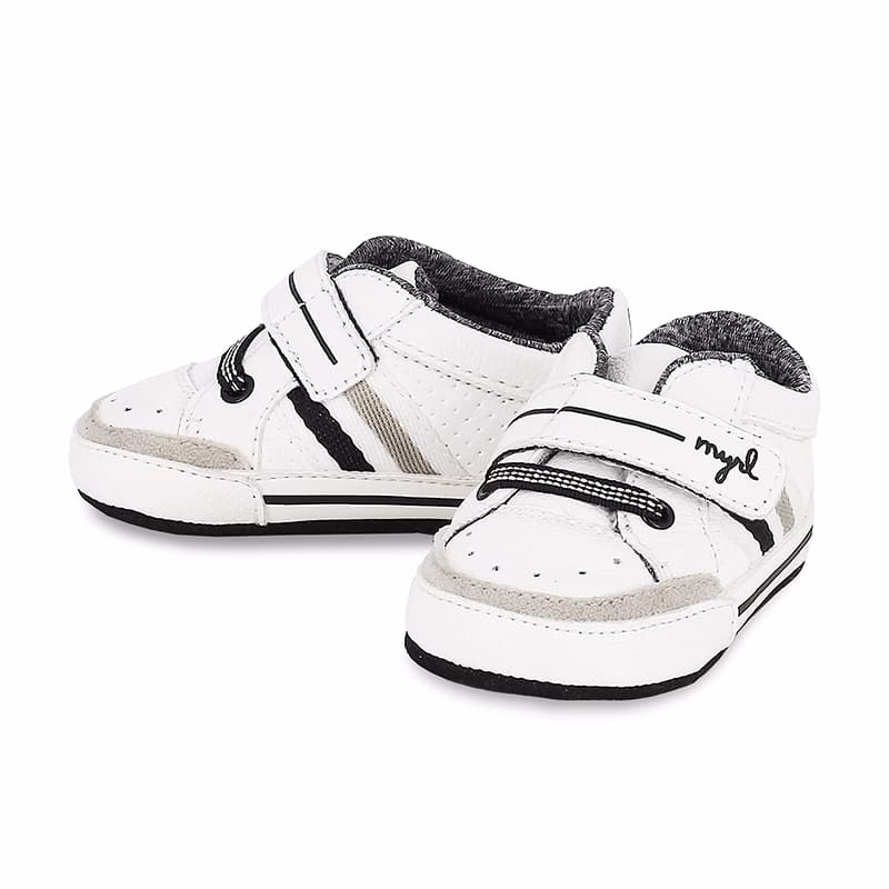 Jak dobrać rozmiar butów dla dziecka?