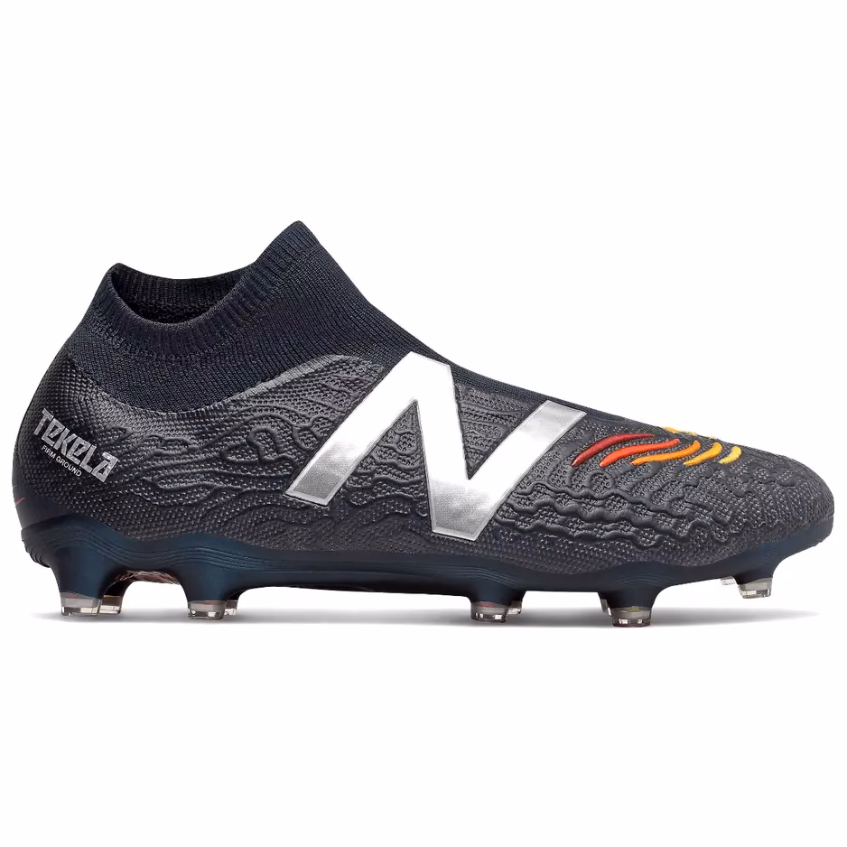 Czy New Balance produkuje buty piłkarskie?