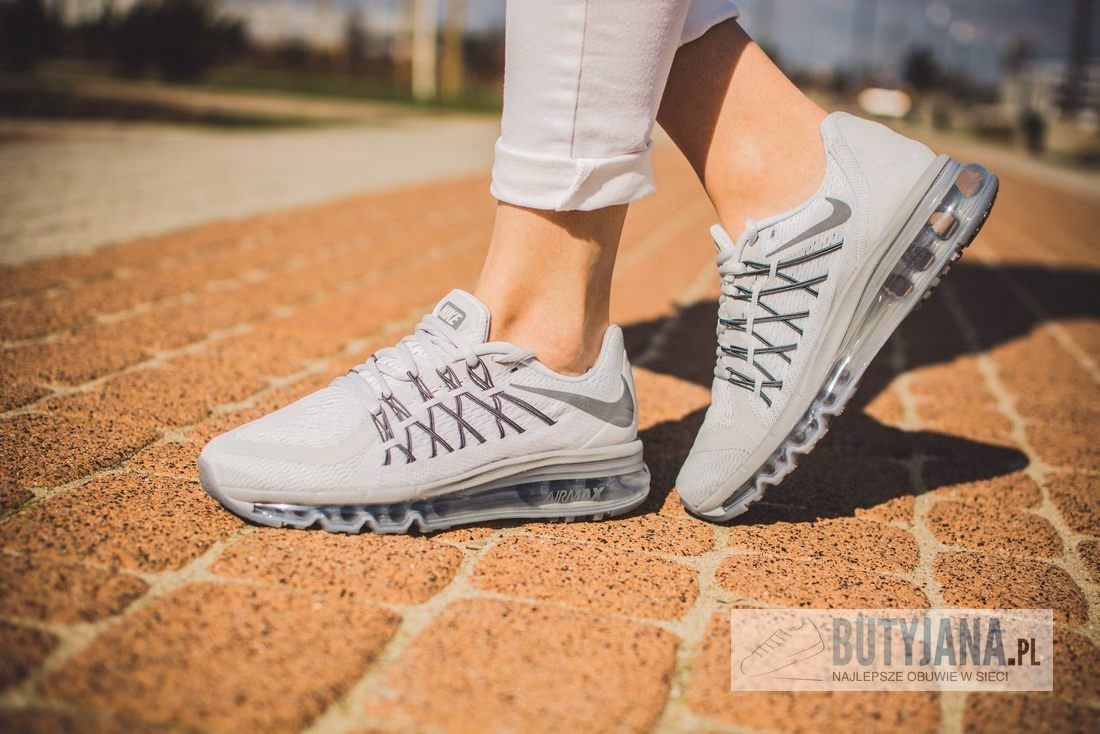 Jakie buty Nike były modne w 2015?