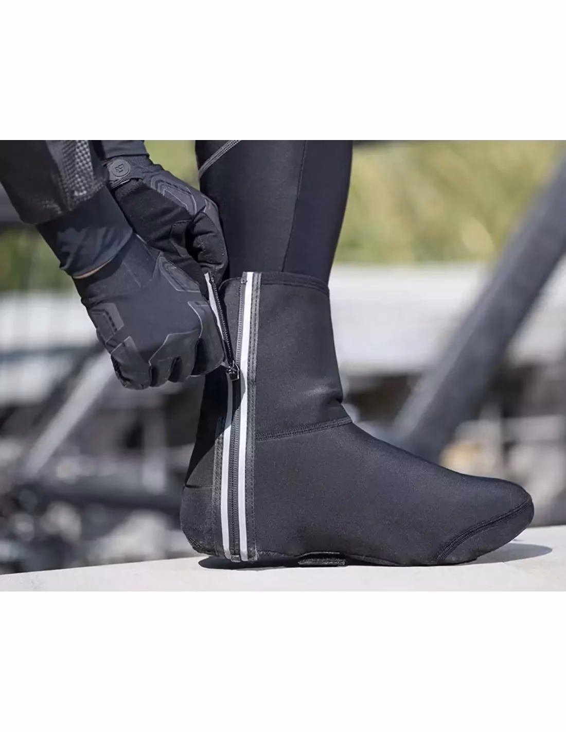 Jak wybrać ochraniacze na buty rowerowe?