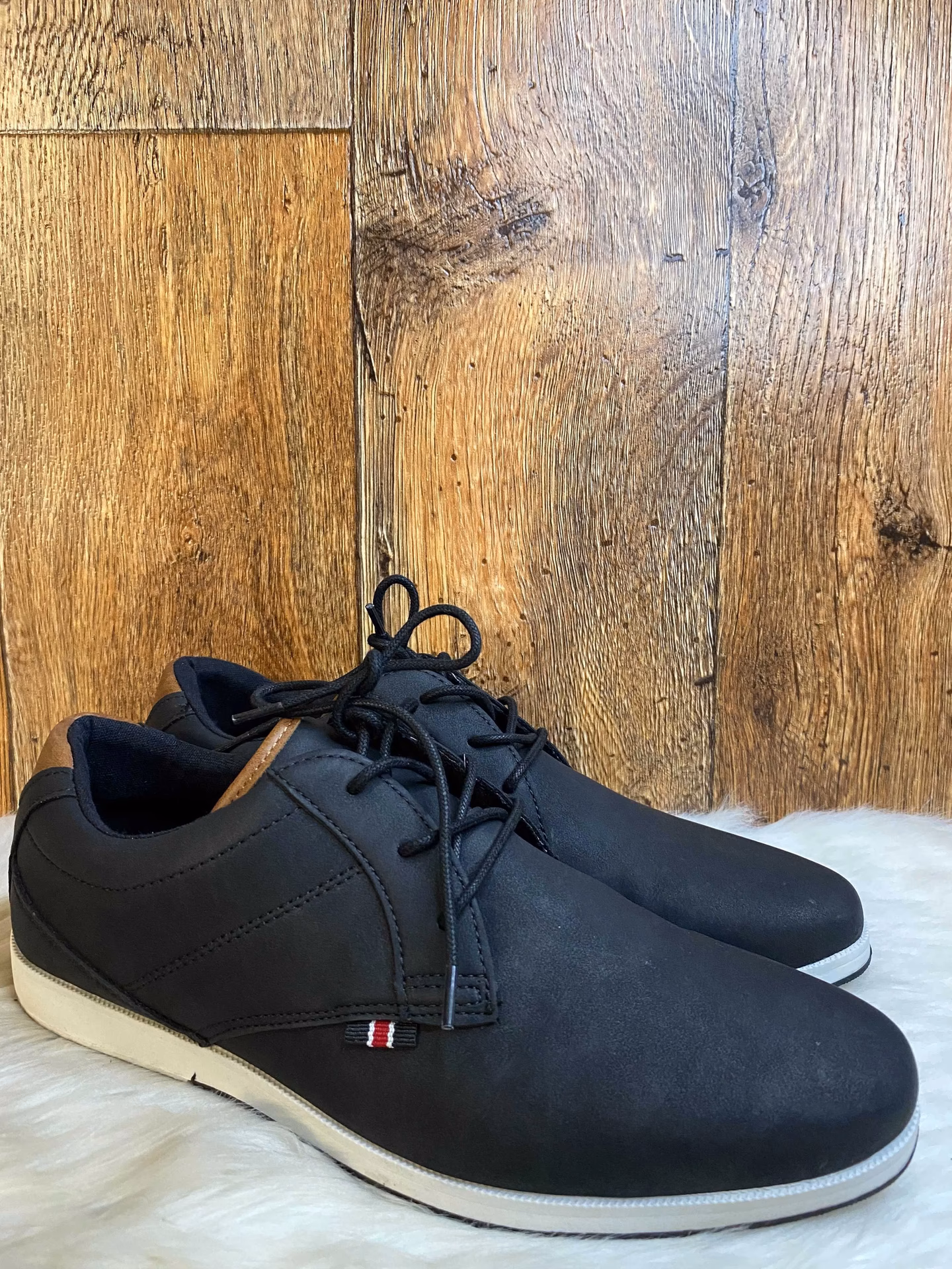 Gdzie kupić tanie buty męskie?