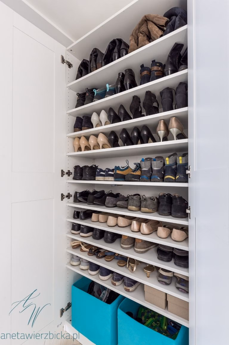 Gdzie kupić półkę na buty do szafy?