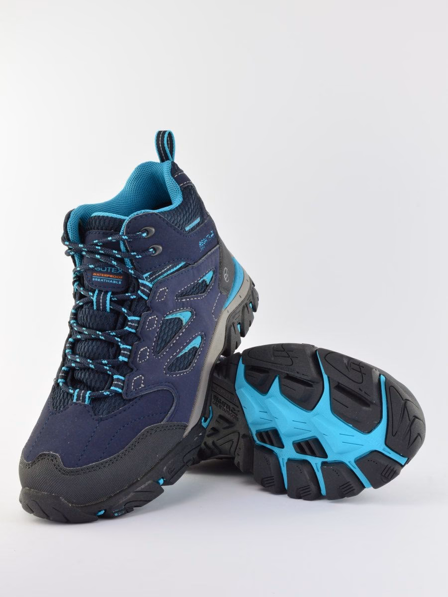 Jakie buty w góry damskie wybrać?