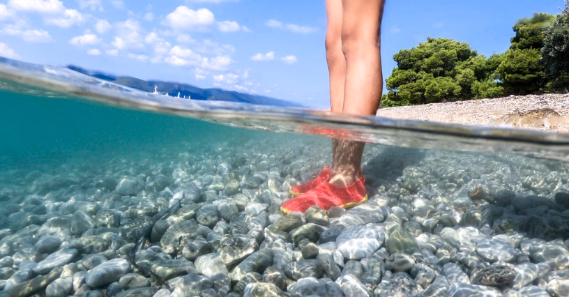 Czy na Rodos potrzebne są buty do wody?