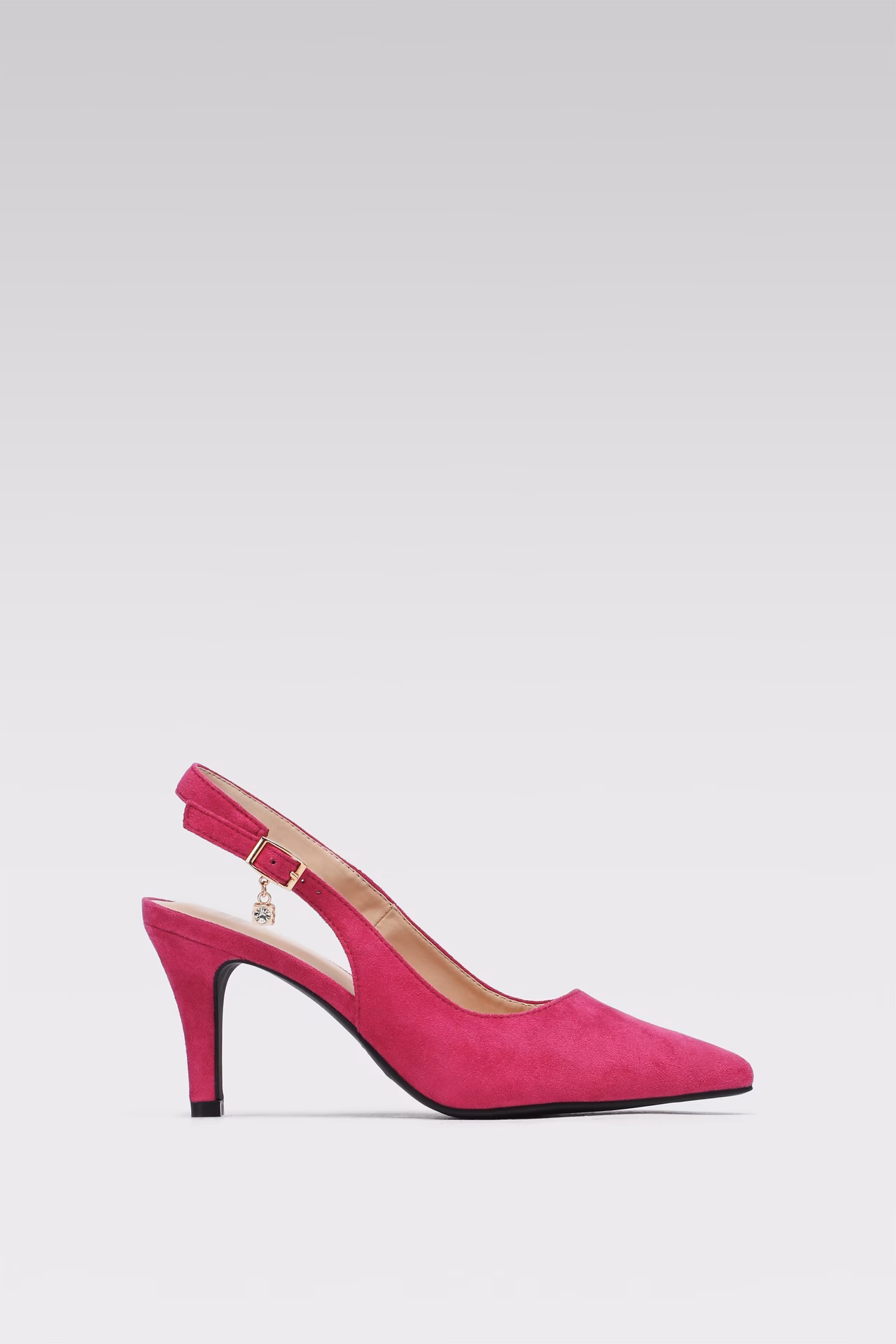 Czy srebrne buty pasują do wszystkiego?