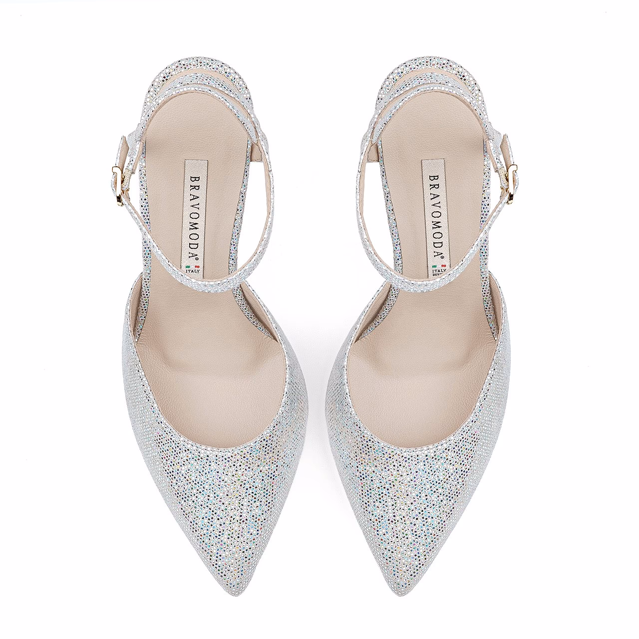 Do jakiej sukienki pasują srebrne buty?