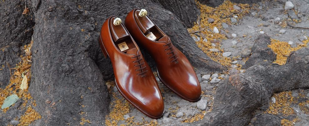 Gdzie w Polsce można znaleźć szewca szyjącego buty na zamówienie?