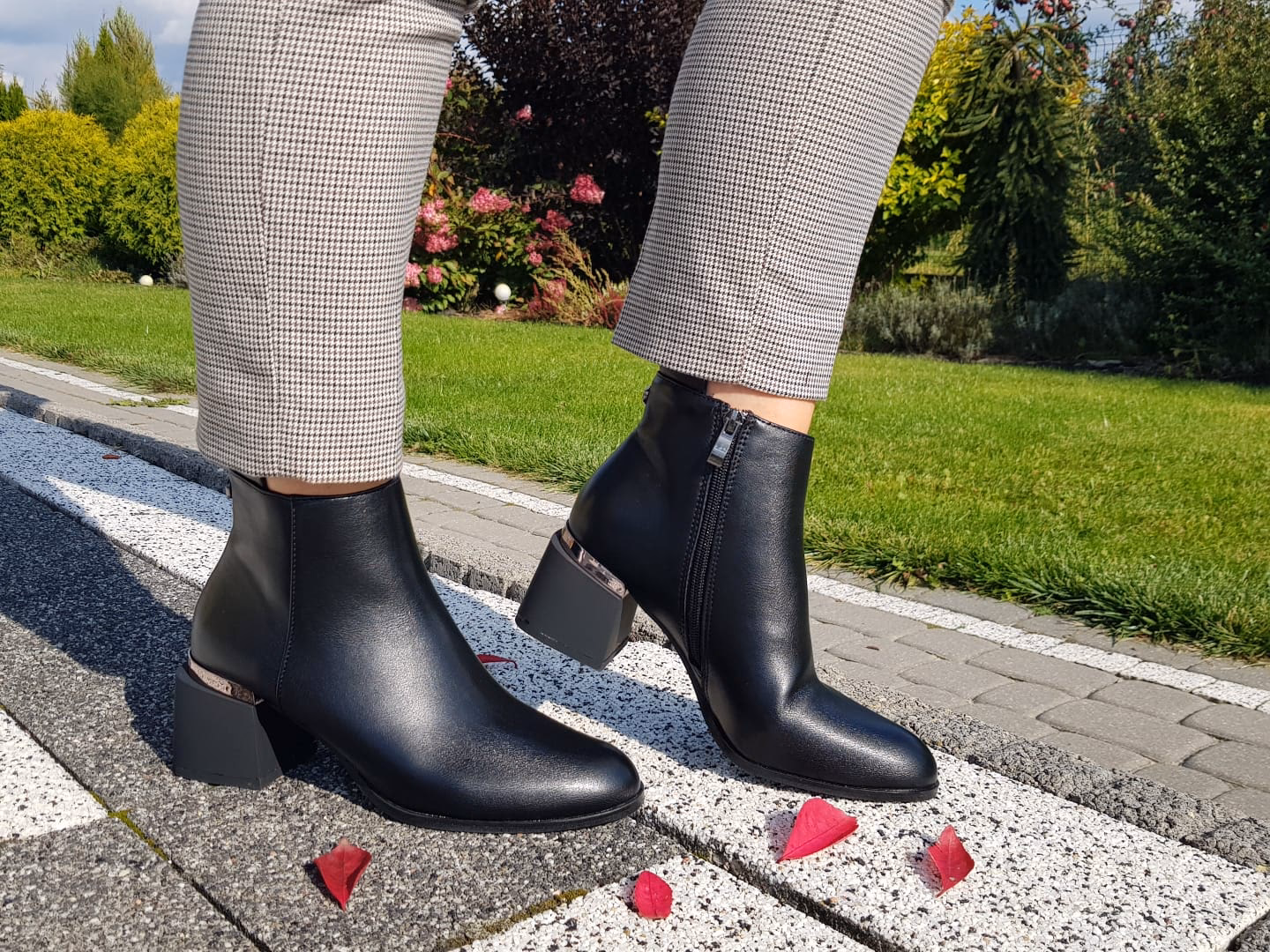 Jak dbać o buty, żeby długo wyglądały dobrze?