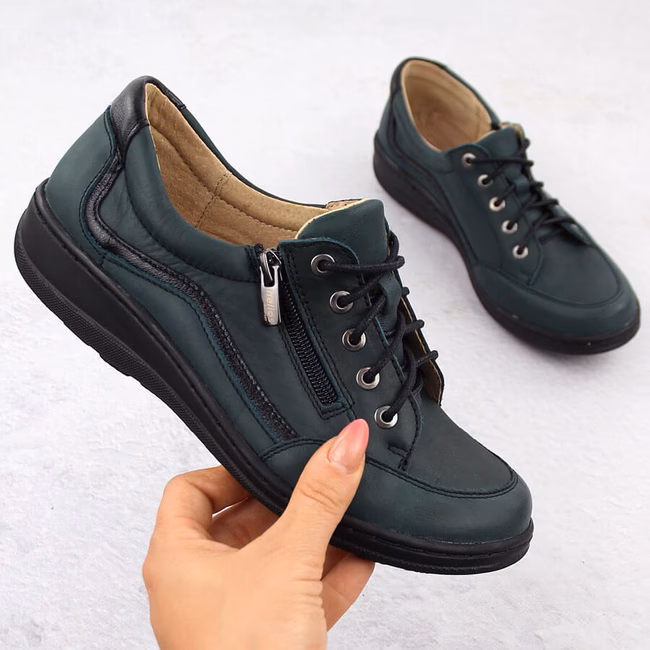 Gdzie szukać wyprzedaży butów damskich?