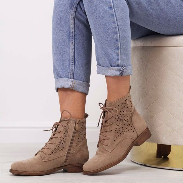 Jakie buty do jeansów na wiosnę?