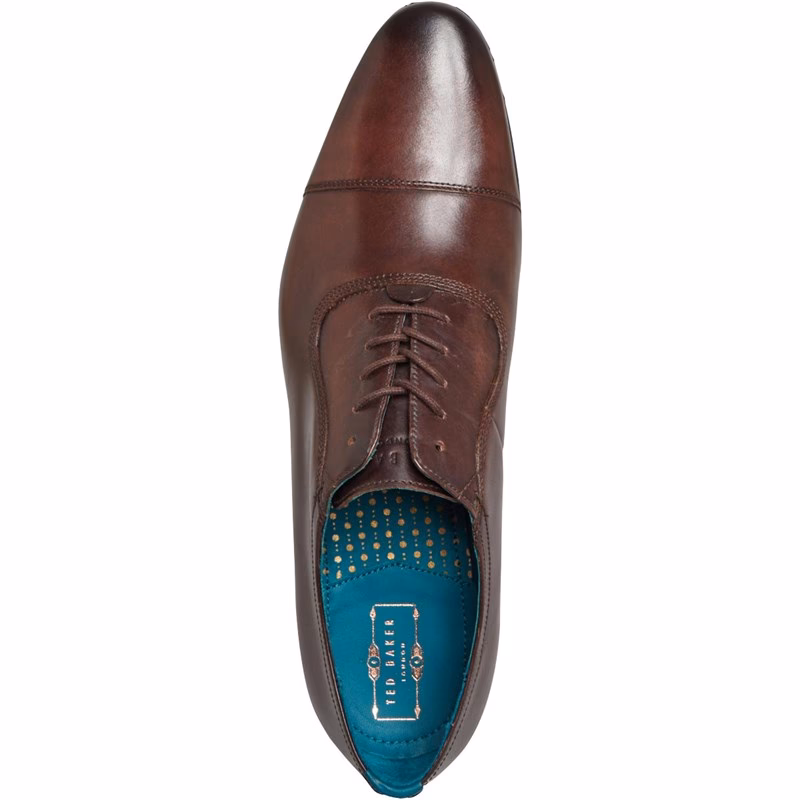 Gdzie produkowane są buty Ted Baker?