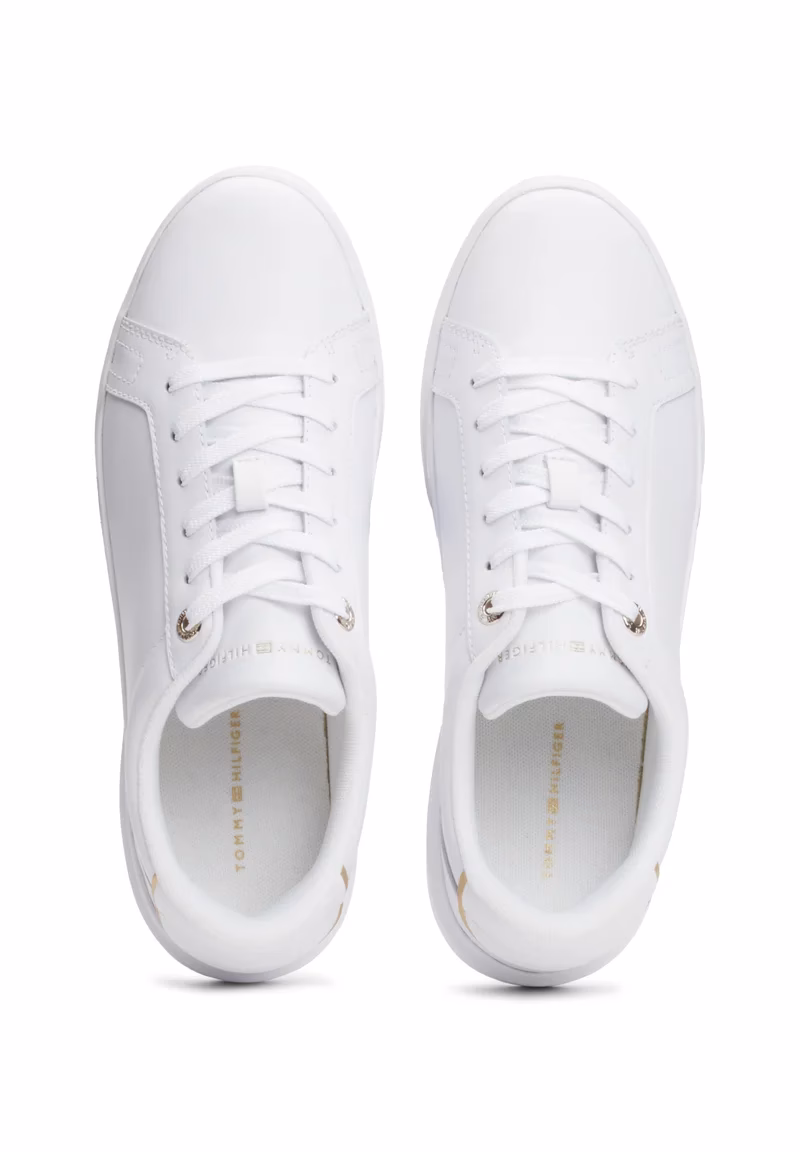 Gdzie kupić oryginalne buty Tommy Hilfiger w dobrej cenie?