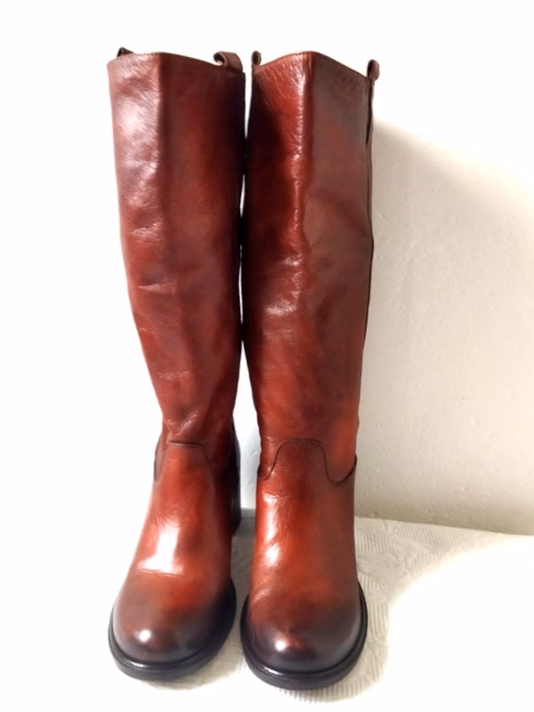 Jakie buty są teraz modne?